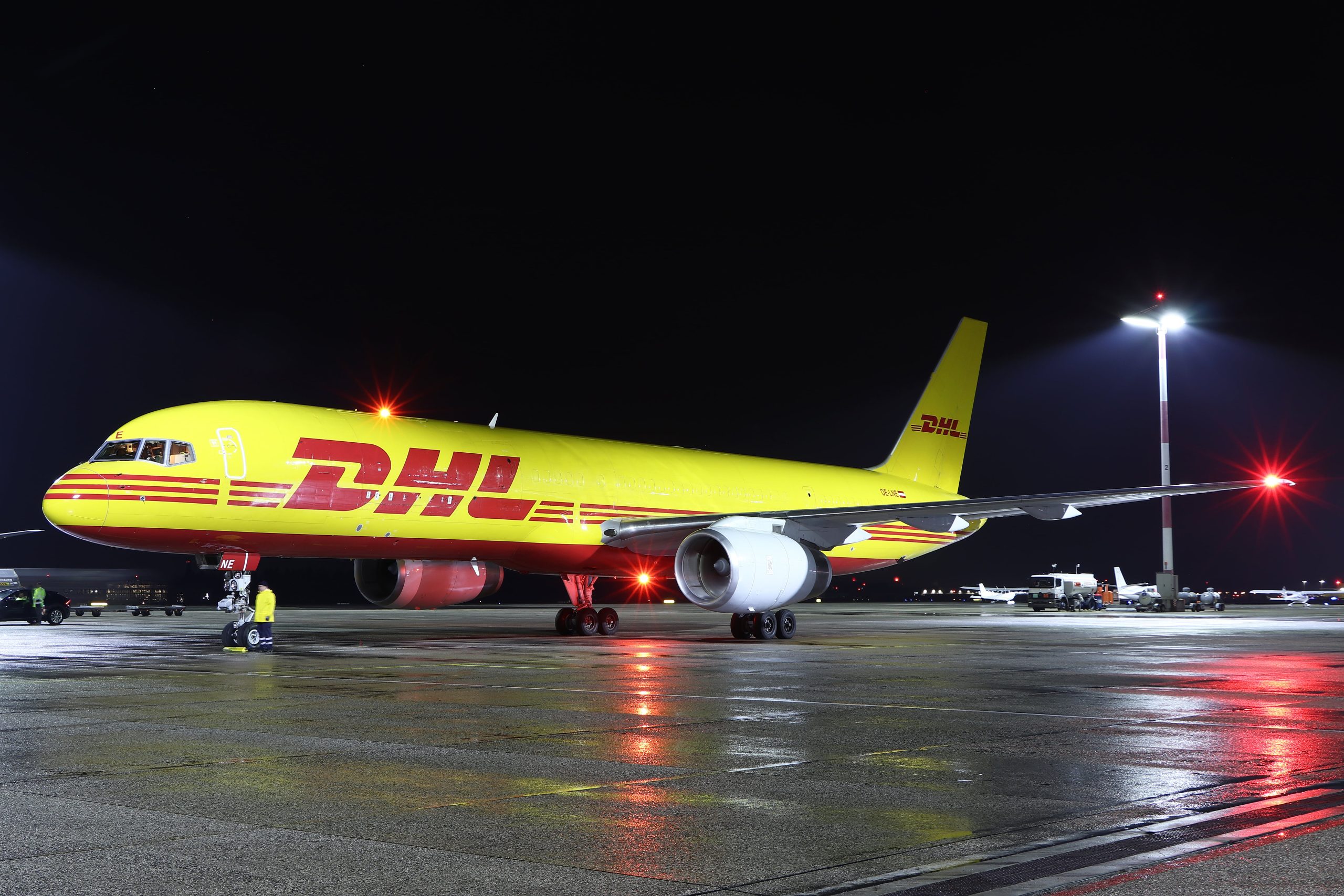 10MAR2025 DHA B752 OE-LNE (6a) IMG_2494-min